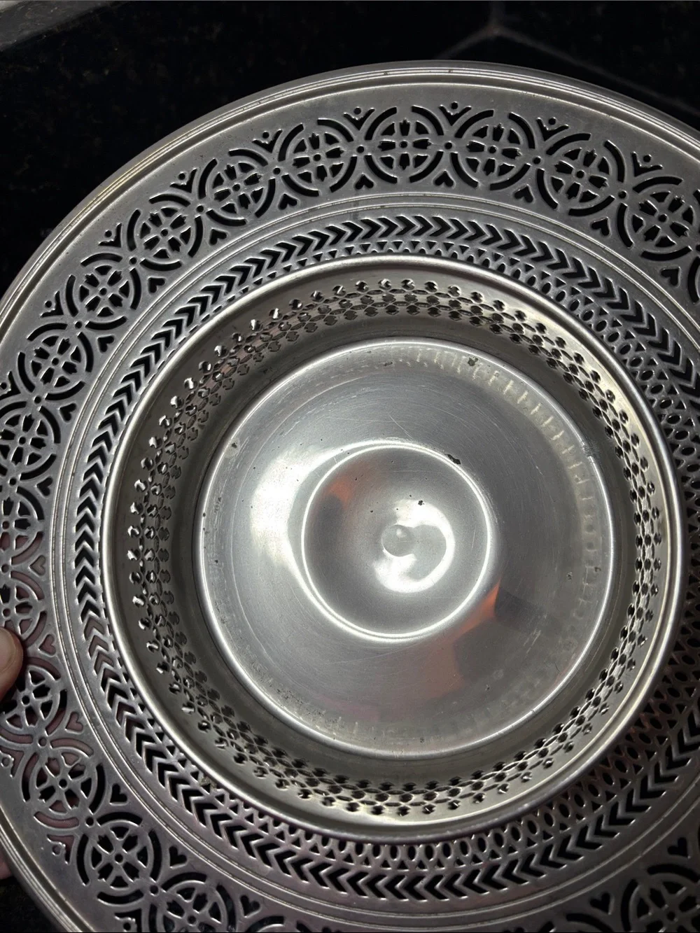 MANNING BOWMAN & CO Intricate Filigree Silvertone Covered Server w/Built-in Bowl